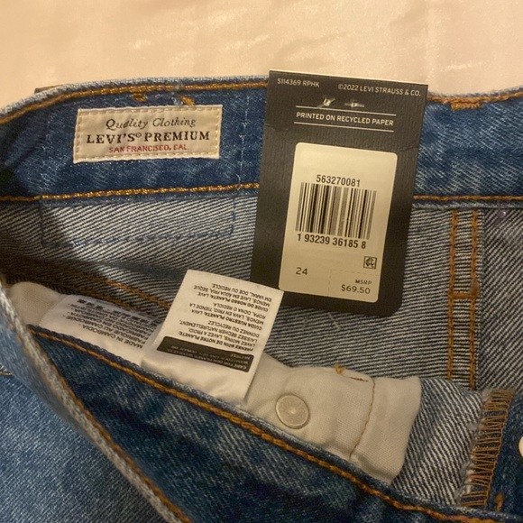 Levi’s 501 Denim Shorts. Brand new with tags. Size 24 - Picture 4 of 5
